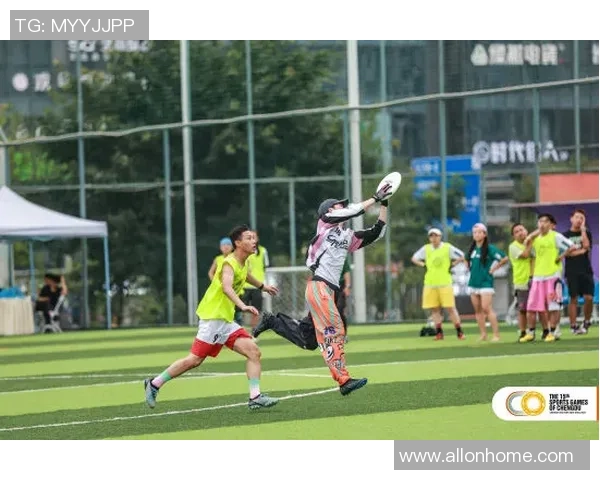 深圳飞盘队与杭州飞盘队赛后复盘分析双方状态与表现对比